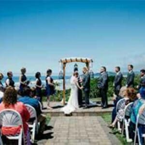 top 5 oregon beach wedding venue, oregon wedding dj, oregon photo booth rental